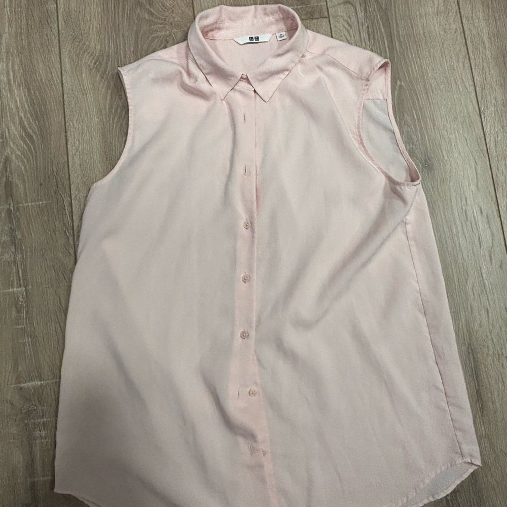 Uniqlo Light Pink Sleeveless Button-Down Shirt